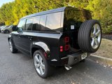 New 2025 Land Rover Defender 110 X-Dynamic SE image 3