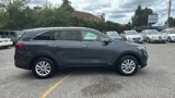 Used 2020 Kia Sorento LX image 4