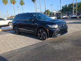 Used 2024 Volkswagen Tiguan SEL R-Line image 2