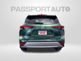 New 2025 Toyota Highlander Platinum image 4