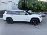 Used 2023 Jeep Grand Cherokee L Laredo image 2