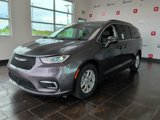 Used 2022 Chrysler Pacifica Touring-L image 4