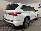 Used 2025 Toyota Sequoia Capstone image 4