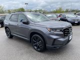 Used 2025 Honda Pilot Black Edition image 3
