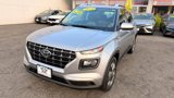 Used 2024 Hyundai Venue SEL image 4