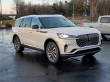 New 2025 Lincoln Aviator AWD image 2