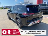 New 2025 Nissan Pathfinder Platinum image 3
