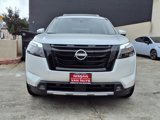 New 2025 Nissan Pathfinder SL w/ Black Appearance Package image 4