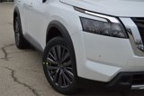 New 2025 Nissan Pathfinder SL w/ SL Premium Package image 3