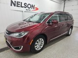 Used 2017 Chrysler Pacifica Touring-L image 4