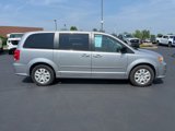 Used 2017 Dodge Grand Caravan SE image 4