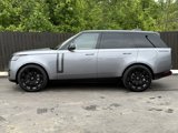 Used 2025 Land Rover Range Rover SE image 2
