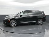 New 2026 Chrysler Pacifica Pinnacle image 4