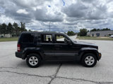 Used 2012 Jeep Liberty Sport image 6