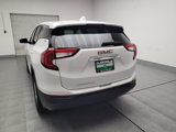 Used 2024 GMC Terrain SLE image 6