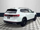 Used 2024 Volkswagen Atlas SE w/ Black Wheel Package image 4