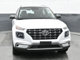 Used 2022 Hyundai Venue Limited image 3