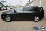 Used 2022 Chrysler Voyager LX image 4