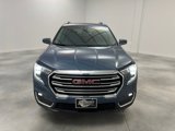 Used 2024 GMC Terrain SLT image 2