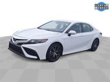 Used 2024 Toyota Camry SE image 4