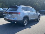 Used 2024 Volkswagen Atlas SE image 3
