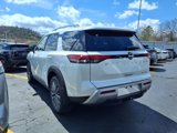 New 2025 Nissan Pathfinder SL w/ SL Premium Package image 3