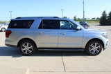 Used 2022 Ford Expedition Max Limited image 5