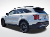 Used 2021 Kia Sorento SX Prestige image 3