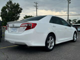 Used 2014 Toyota Camry SE image 5