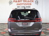 Used 2023 Chrysler Pacifica Limited image 5