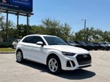 Used 2022 Audi Q5 e Premium w/ Convenience Package image 2