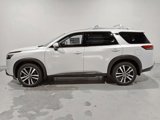 New 2025 Nissan Pathfinder Platinum image 3