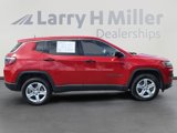 Used 2023 Jeep Compass Sport image 6