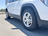 Used 2024 GMC Terrain SLE image 2