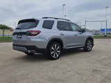 New 2025 Honda Pilot Touring image 5