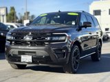 Used 2024 Ford Expedition Limited image 3
