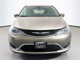 Used 2018 Chrysler Pacifica Touring Plus image 2