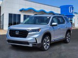 New 2025 Honda Pilot Touring image 2