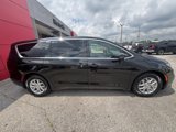 New 2026 Chrysler Pacifica Select image 6