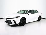 Used 2025 Toyota Camry SE image 3