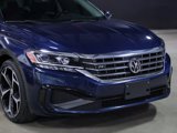 Used 2020 Volkswagen Passat 2.0T R-Line image 2