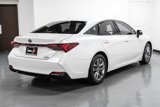 Used 2020 Toyota Avalon XLE w/ Moonroof Package image 5