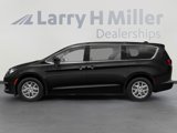 Used 2020 Chrysler Pacifica Touring w/ S Appearance Package image 3