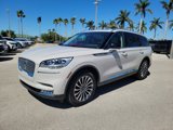 Certified 2023 Lincoln Aviator Reserve w/ Equipment Group 201A image 3