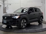 Used 2025 Volvo XC40 B5 Plus image 4