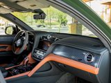 Used 2023 Bentley Bentayga image 2