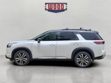 New 2025 Nissan Pathfinder Platinum image 4