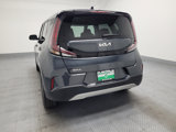 Used 2023 Kia Soul LX w/ LX Technology Package image 6