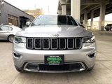 Used 2017 Jeep Grand Cherokee Limited w/ Luxury Group II image 2