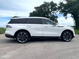 Used 2020 Lincoln Aviator Reserve w/ Equipment Group 202A image 4